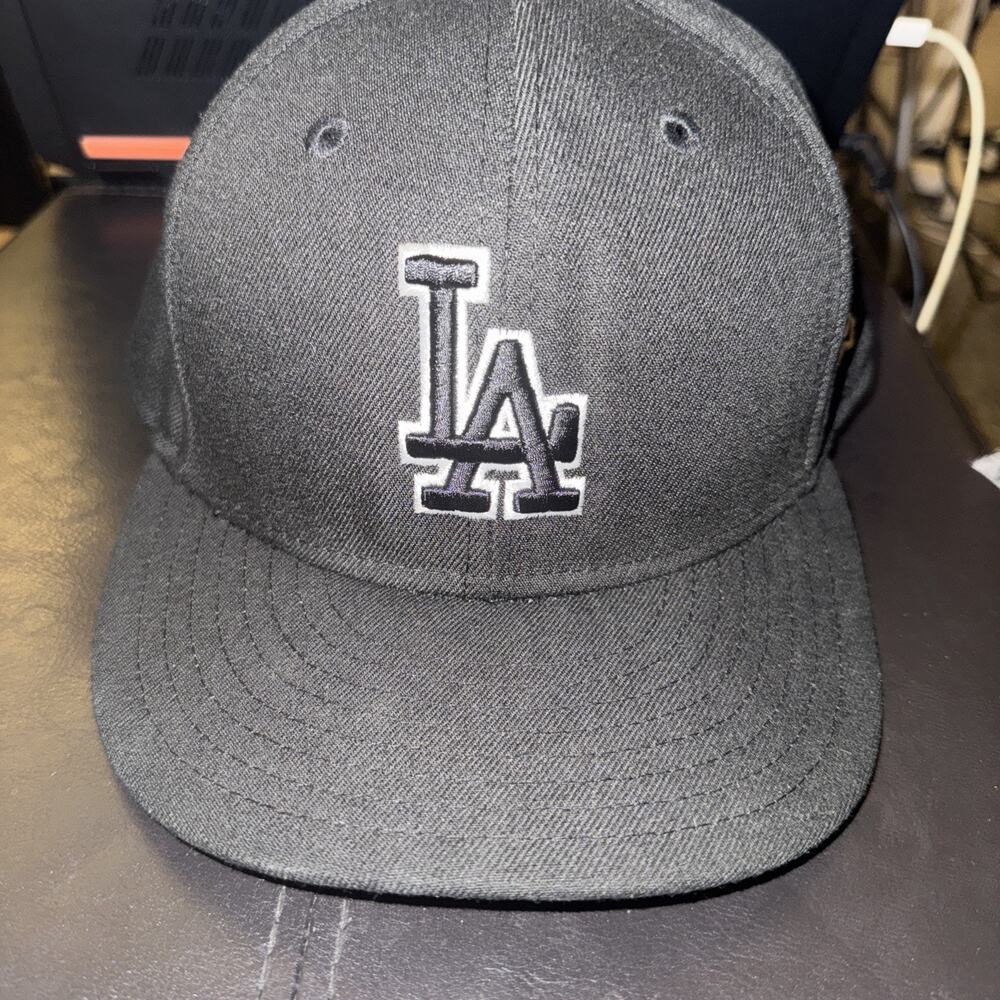 New Era 59Fifty MLB Los Angeles Dodgers Size 7.5 Black Hat Cap